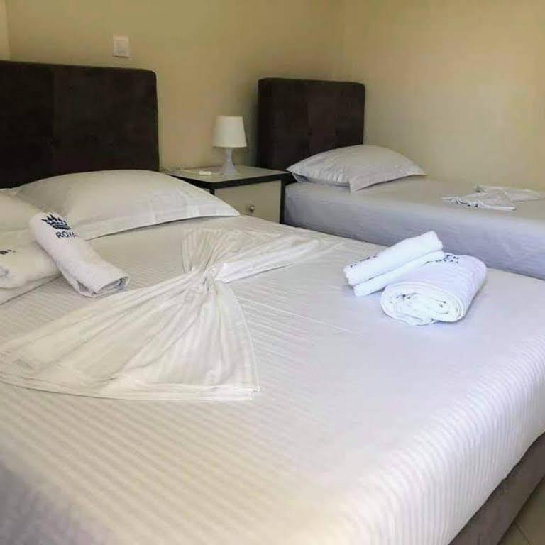 Himara Royal Hotel Ngoại thất bức ảnh