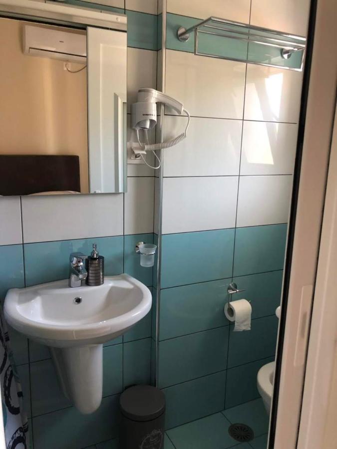 Himara Royal Hotel Ngoại thất bức ảnh