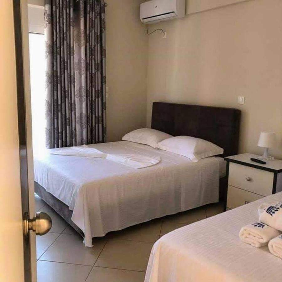 Himara Royal Hotel Ngoại thất bức ảnh