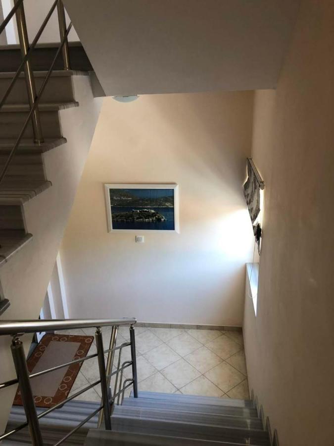Himara Royal Hotel Ngoại thất bức ảnh